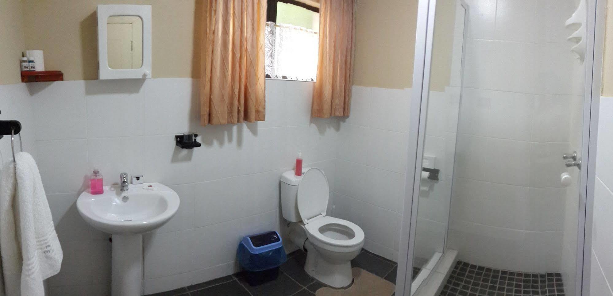 Crystal Rose Lodge Йоханесбург Екстериор снимка
